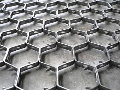 普鋼龜甲網(wǎng)